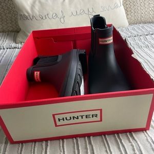 New Hunter Chelsea Boot In Black